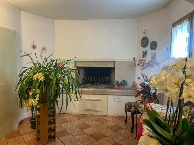 Villa Indipendente in vendita a Follina, Veneto