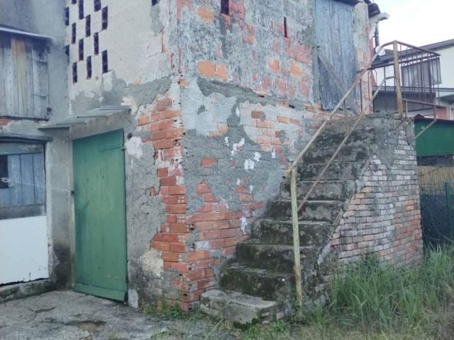 Villa Indipendente in vendita a Follo, Liguria