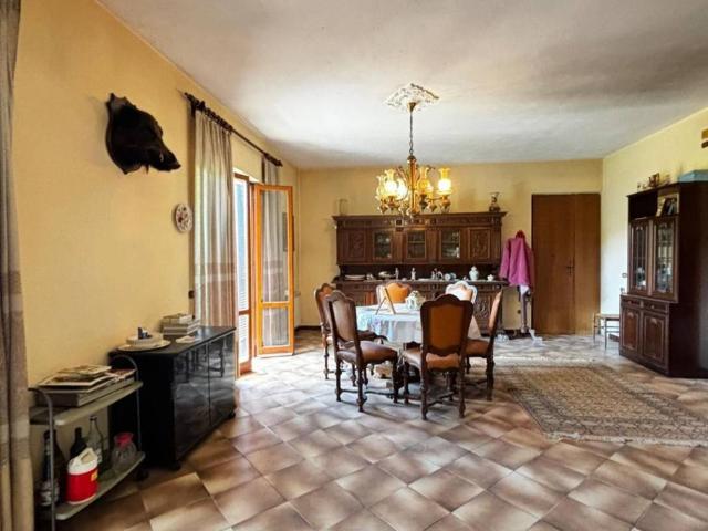 Villa Indipendente in vendita a Follo, Liguria
