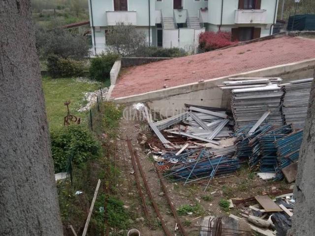Villa Indipendente in vendita a Follo, Liguria