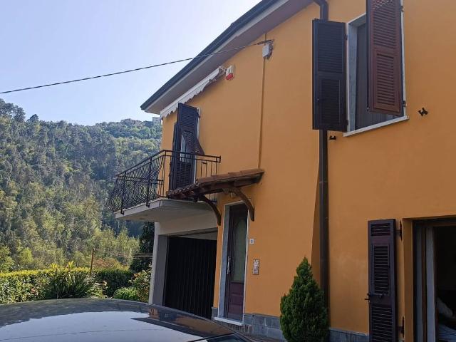 Villa Indipendente in vendita a Follo Alto, Follo