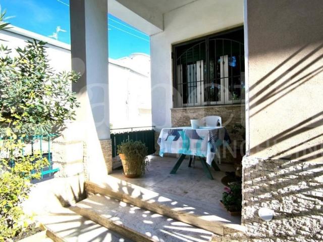 Villa Indipendente in vendita a Follonica, Toscana