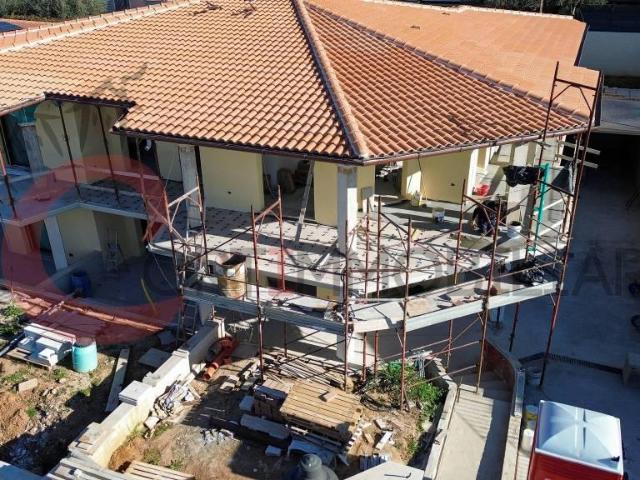 Villa Indipendente in vendita a Follonica, Toscana