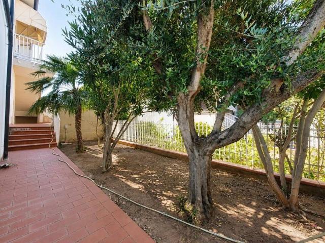 Villa Indipendente in vendita a Follonica, Toscana