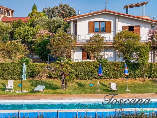 Villa Indipendente in vendita a Follonica, Toscana