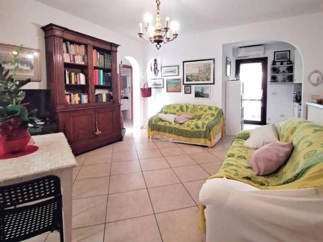 Villa Indipendente in vendita a Follonica, Toscana