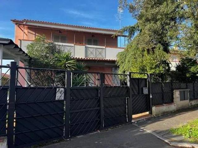 Villa Indipendente in vendita a Follonica, Toscana
