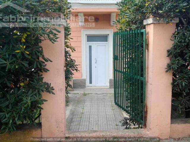 Villa Indipendente in vendita a Follonica, Toscana