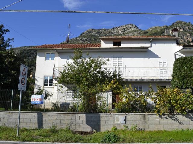 Villa Indipendente in vendita a San Magno, Salto Di Fondi