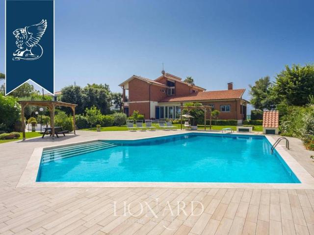 Villa Indipendente in vendita a Borgo Sant'Antonio, Salto Di Fondi