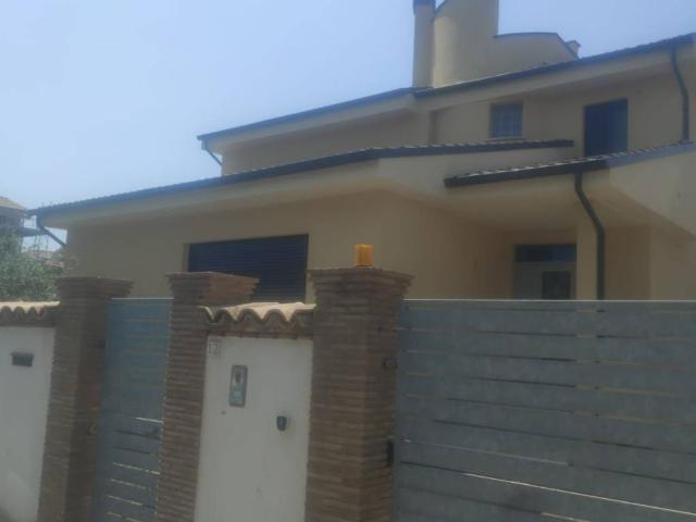 Villa Indipendente in vendita a Porta Vescovo, Salto Di Fondi