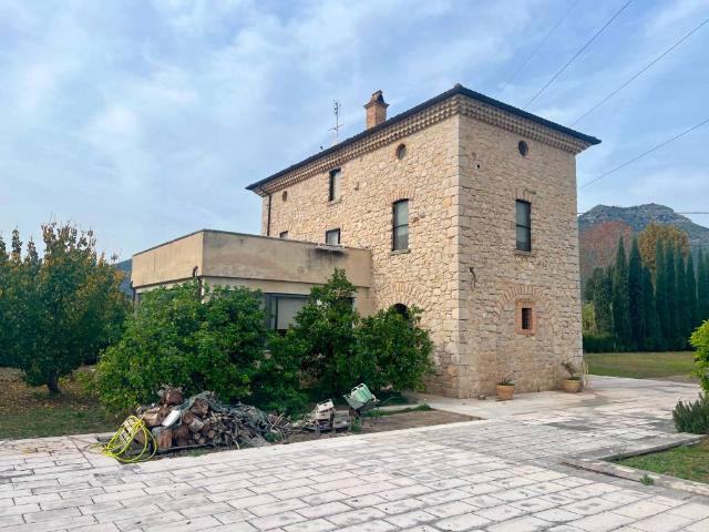 Villa Indipendente in vendita a Salto Di Fondi, Lazio
