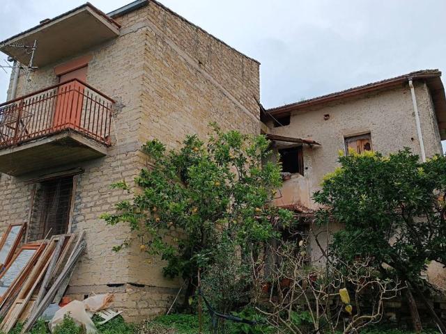 Villa Indipendente in vendita a Salto Di Fondi, Lazio