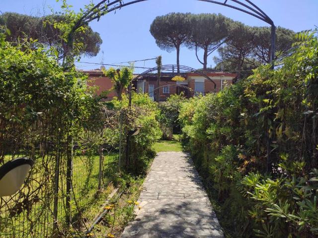 Villa Indipendente in vendita a Salto di Fondi, Salto Di Fondi