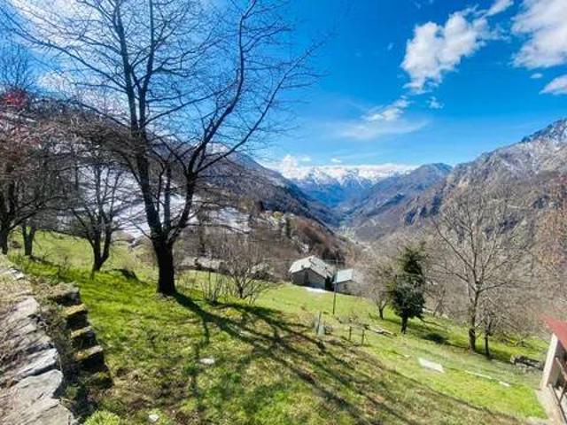 Villa Indipendente in vendita a Fontainemore, Aosta