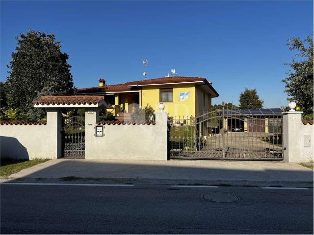 Villa Indipendente in vendita a Nave / La Nâf, Fontanafredda / Fontanefrede