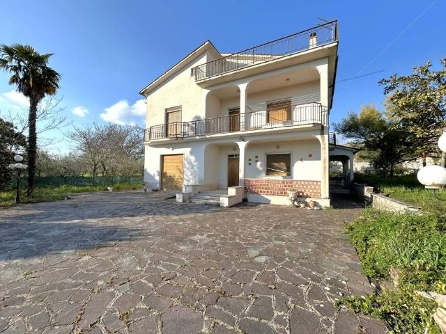 Villa Indipendente in vendita a Terre dell’Ufita, Fontanarosa