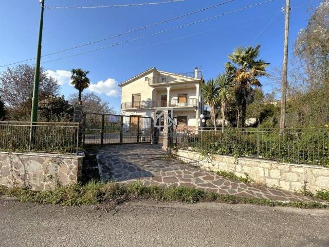 Villa Indipendente in vendita a Terre dell’Ufita, Fontanarosa