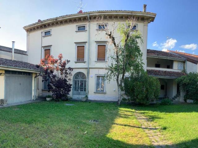 Villa Indipendente in vendita a Fontanella, Lombardia