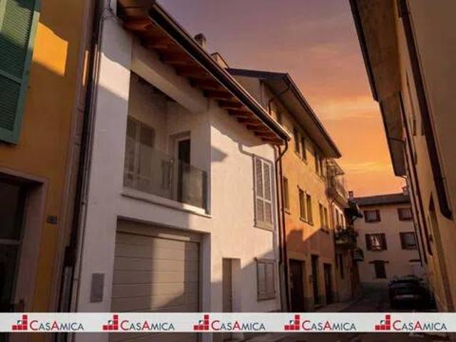 Villa Indipendente in vendita a Fontanella, Lombardia