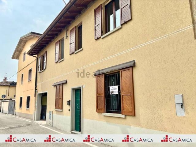 Villa Indipendente in vendita a Fontanella, Lombardia