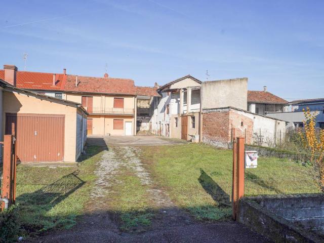 Villa Indipendente in vendita a Fontanella, Lombardia