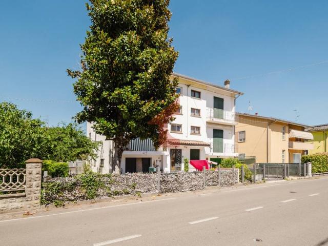 Villa Indipendente in vendita a Fontanellato, Reggio Emilia