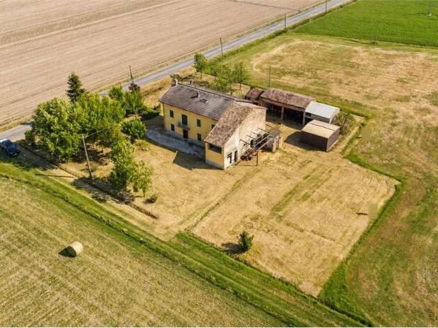 Villa Indipendente in vendita a Fontanellato, Reggio Emilia