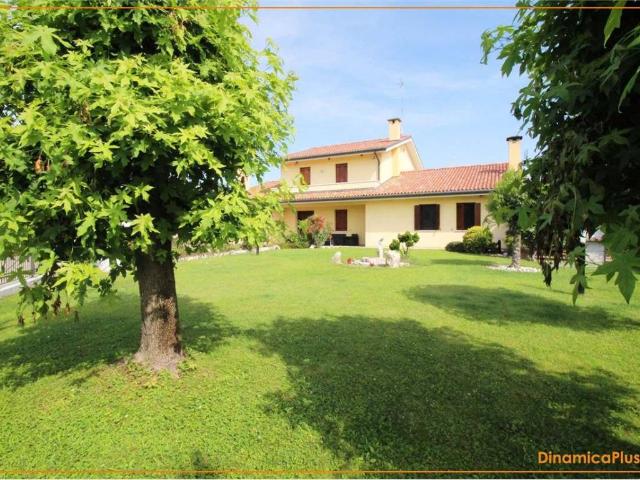 Villa Indipendente in vendita a Fontanelle, Veneto