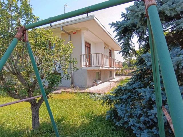 Villa Indipendente in vendita a Piemonte, Novara