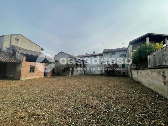 Villa Indipendente in vendita a Piemonte, Vercelli
