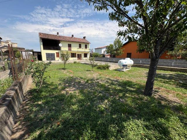 Villa Indipendente in vendita a Piemonte, Vercelli