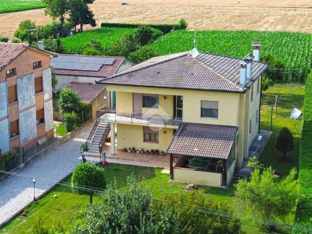 Villa Indipendente in vendita a Fontaniva, Veneto