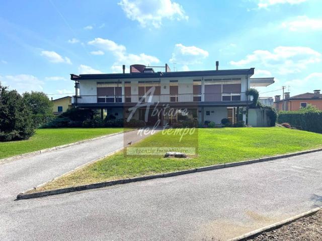 Villa Indipendente in vendita a Fontaniva, Veneto