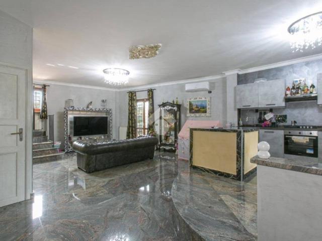 Villa Indipendente in vendita a Tor Lupara, Roma Capitale