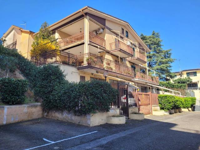 Villa Indipendente in vendita a Tor Lupara, Roma Capitale