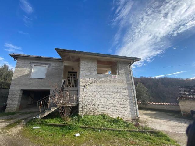 Villa Indipendente in vendita a Fontechiari, Lazio