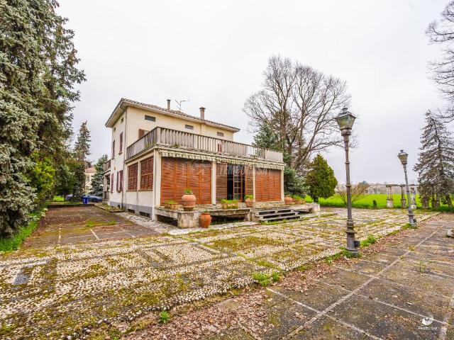 Villa Indipendente in vendita a Fontevivo, Reggio Emilia