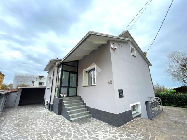 Villa Indipendente in vendita a Fontevivo, Reggio Emilia