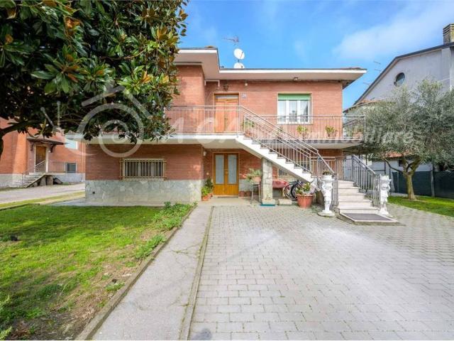 Villa Indipendente in vendita a Fontevivo, Reggio Emilia