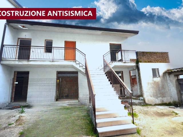Villa Indipendente in vendita a Forino, Campania