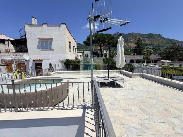 Villa Indipendente in vendita a Cuotto, Forio