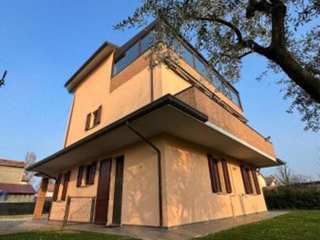 Villa Indipendente in vendita a Unione di Comuni della Romagna Forlivese, Quattro