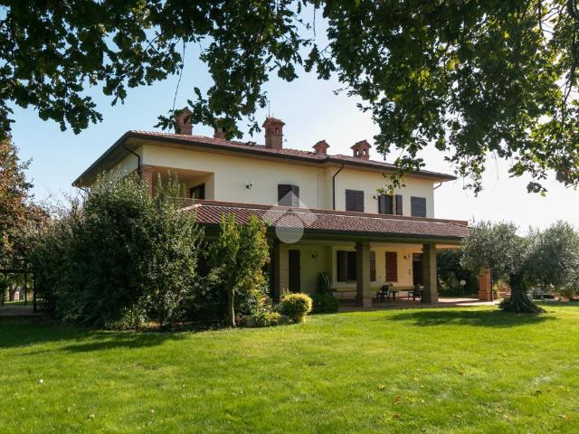 Villa Indipendente in vendita a Unione di Comuni della Romagna Forlivese, Quattro