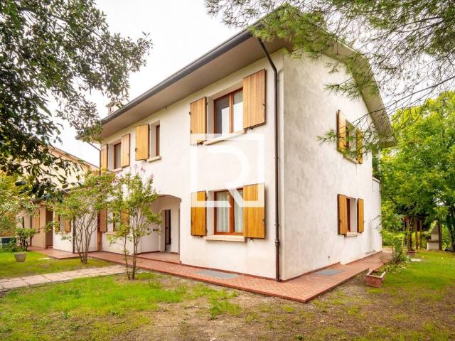 Villa Indipendente in vendita a Unione di Comuni della Romagna Forlivese, Quattro