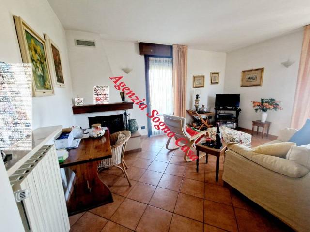Villa Indipendente in vendita a Unione di Comuni della Romagna Forlivese, Quattro