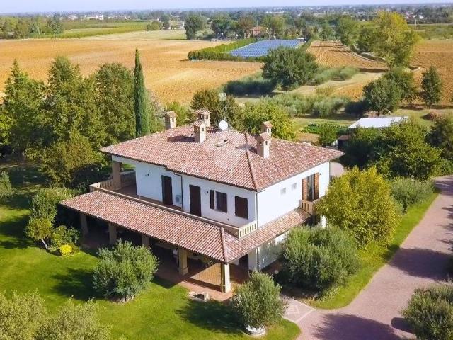 Villa Indipendente in vendita a Unione di Comuni della Romagna Forlivese, Quattro