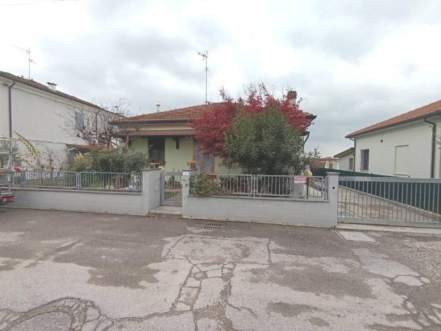 Villa Indipendente in vendita a Unione di Comuni della Romagna Forlivese, Quattro