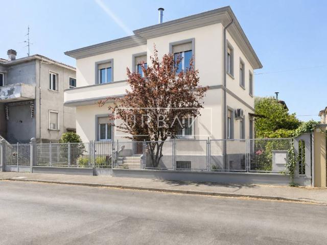 Villa Indipendente in vendita a Unione di Comuni della Romagna Forlivese, Quattro