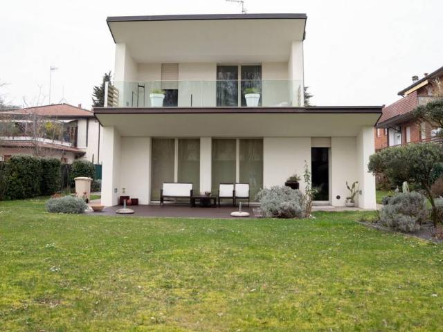 Villa Indipendente in vendita a Unione di Comuni della Romagna Forlivese, Quattro